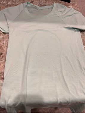 lululemon athletica Short Sleeve Tee in Mint (no rip tag)
